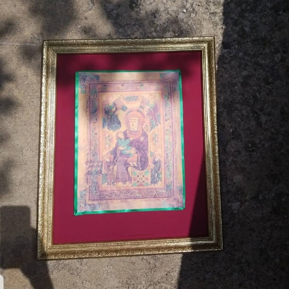 Ireland Modonna and christ child celtics print

Fa